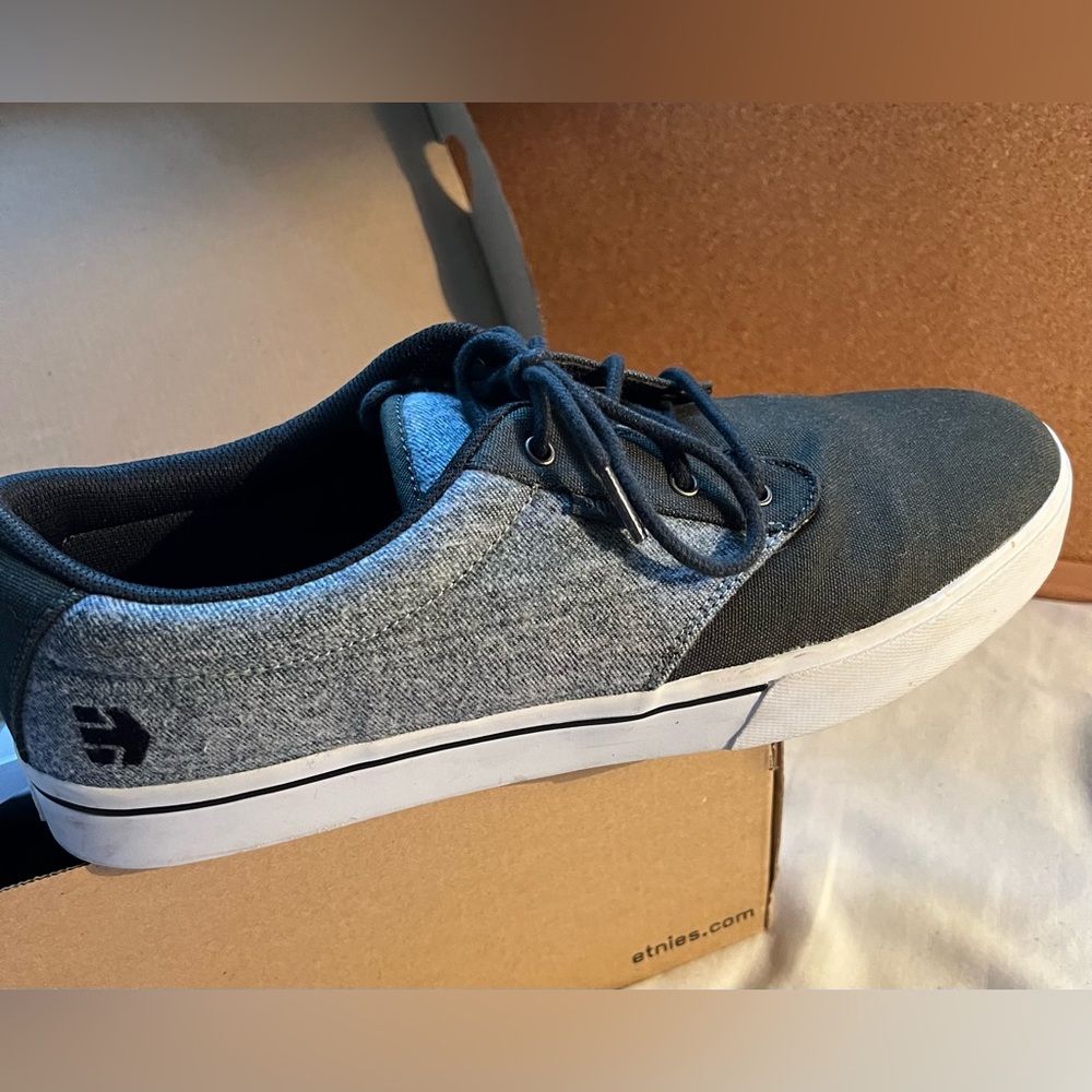 JAMESON 2 ECO etnies MENS size 13.